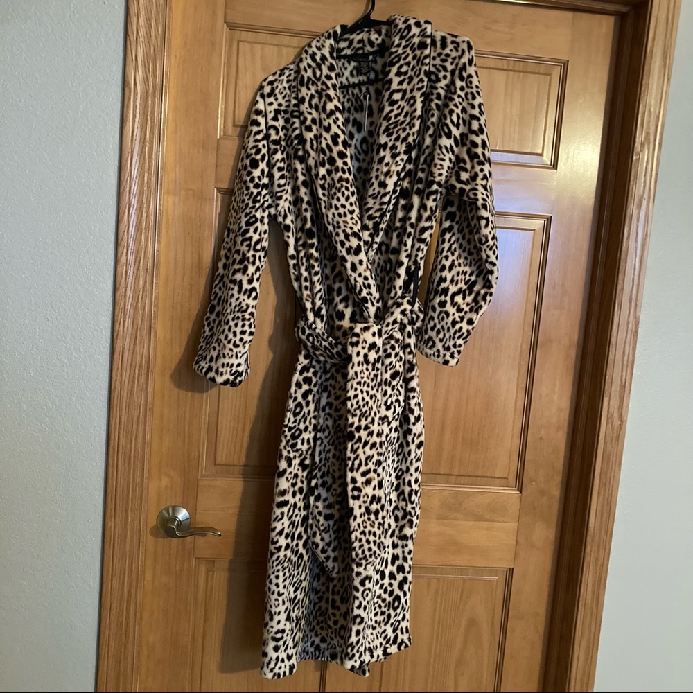 Victoria’s Secret long plush leopard robe